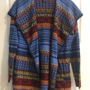 Very comfortable Icelandic sweater . Worn once